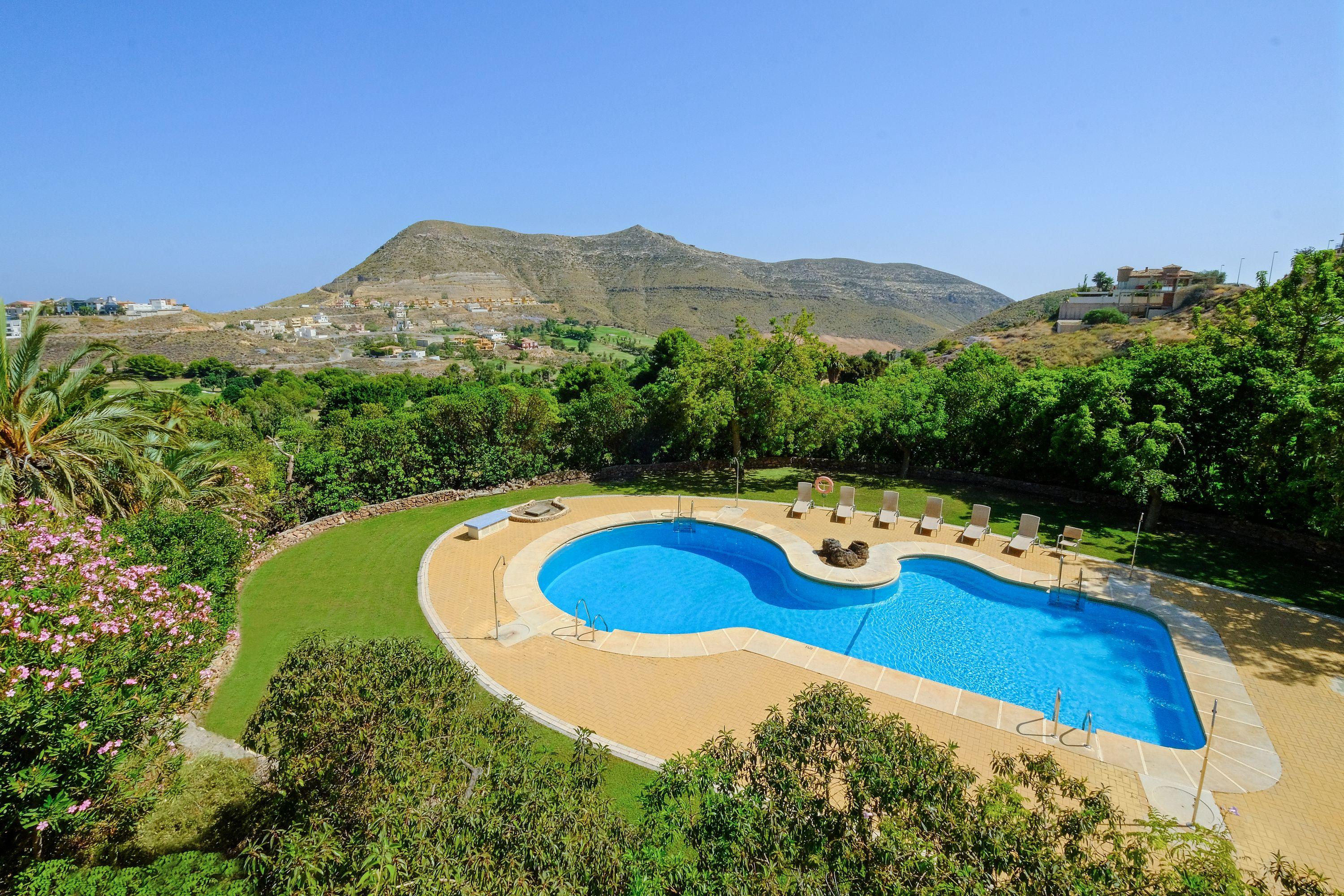 Hotel Envia Almeria Spa & Golf Aguadulce  Exterior photo The swimming pool at the hotel